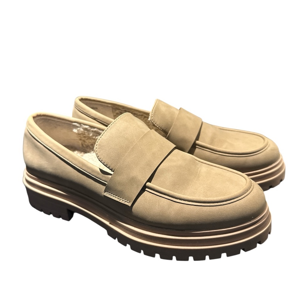 Primark Women's Size 9 Beige Faux Fur Lined Lug Sole Platform Loafers